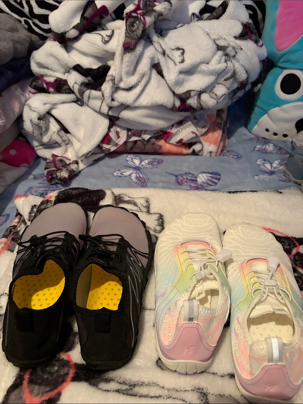 Women’s shoes size 6